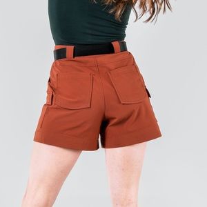 get dirty short in clay, size s